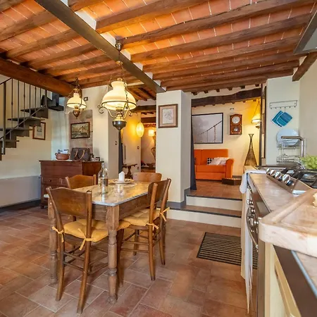 La Casina Nel Borgo Murlo