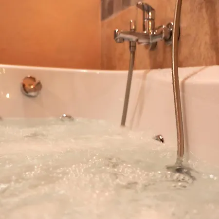 Romantica Casina Nel Borgo Vicino Siena * Murlo